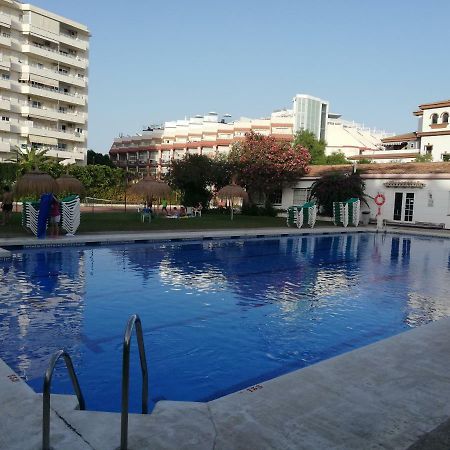 Carihuela Park Palace Apartment Torremolinos Exterior photo