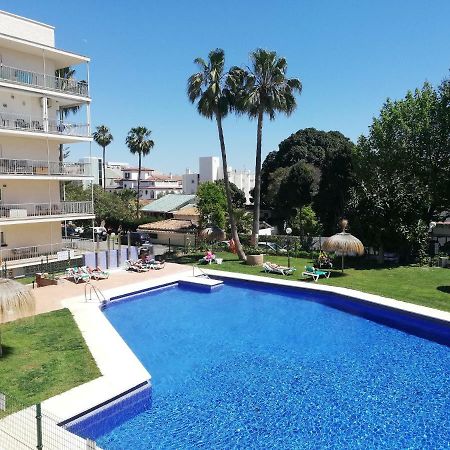 Carihuela Park Palace Apartment Torremolinos Exterior photo